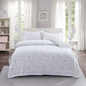 Комплект постельного белья 1,5-спальный, сатин с лазерной печатью 2359-4XS Комплект постельного белья 1,5-спальный, сатин с лазерной печатью 2359-4XS
